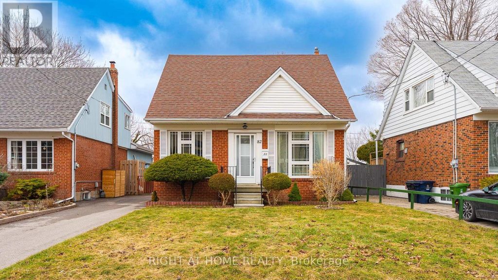 82 Tower Drive, Toronto (wexford-Maryvale)
