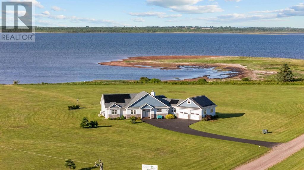 689 Strang Road, St. Nicholas