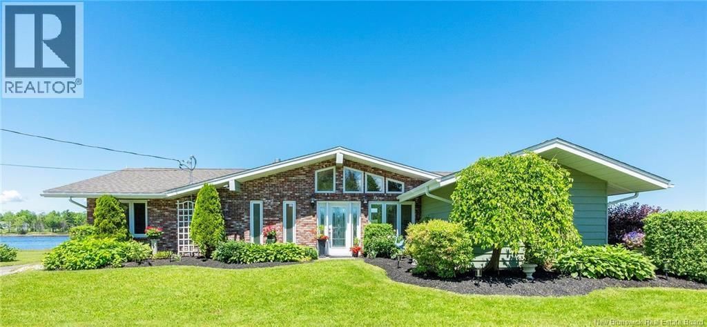 14 Aline Avenue, Shediac Bridge