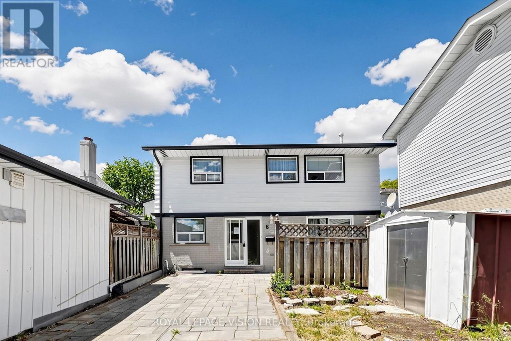 6 Hector Court, Brampton (central Park)
