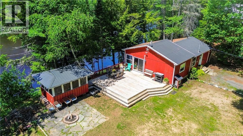111 Camp Road, Durham Bridge