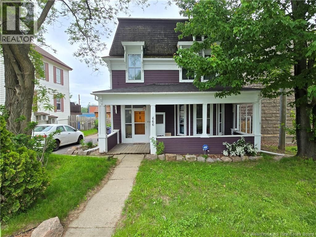 666 King, Bathurst