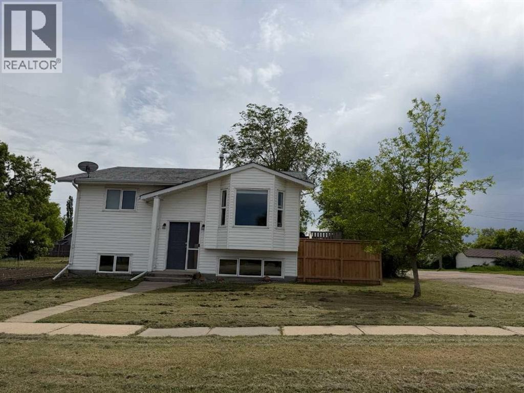 5126 Norfolk Avenue, Coronation