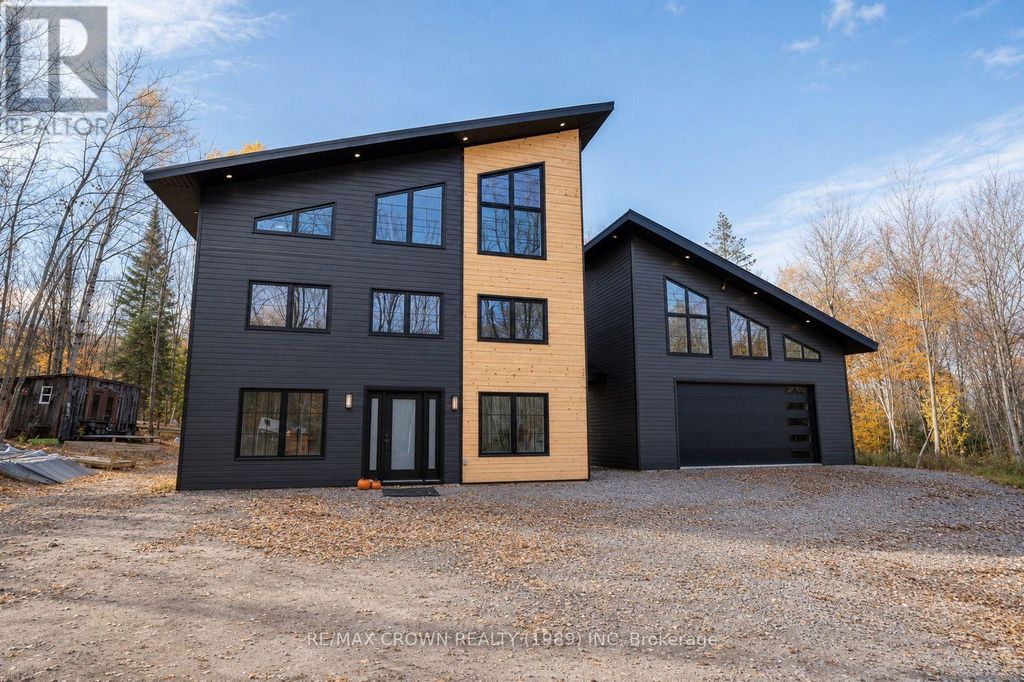 24 Sun Valley Way, Nipissing