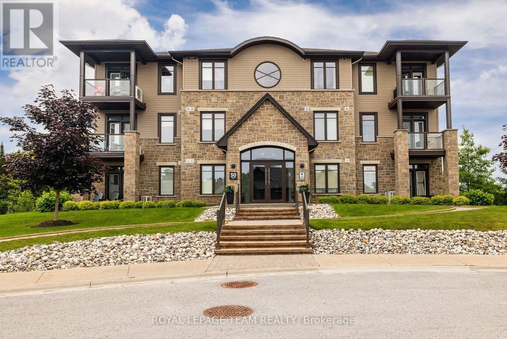 203 - 50 Magnolia Way, North Grenville
