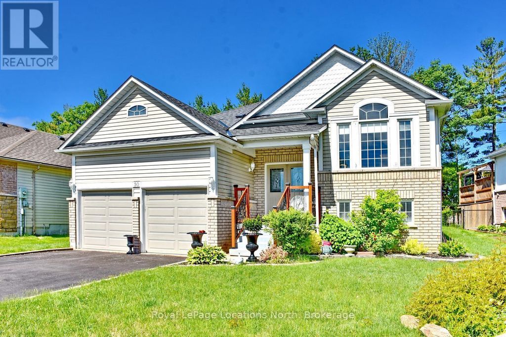 50 Regina Boulevard, Wasaga Beach