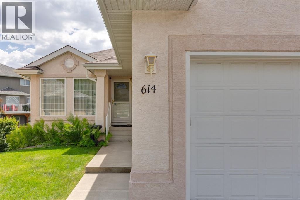 614 Sierra Madre Court Sw, Calgary