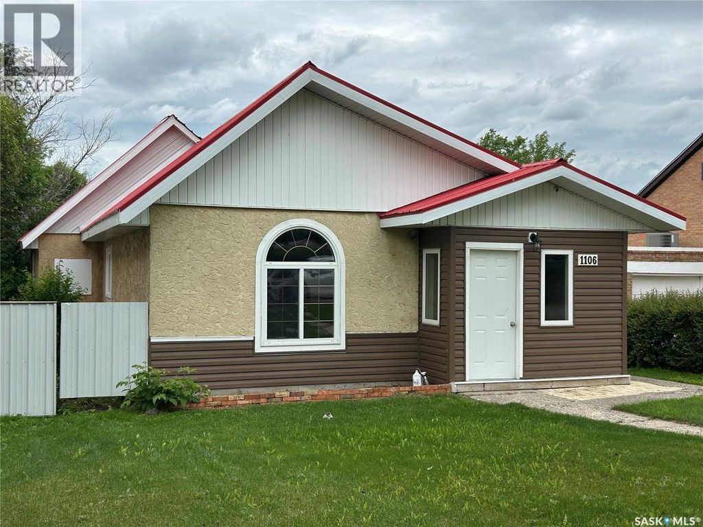 1106 1st Street, Estevan