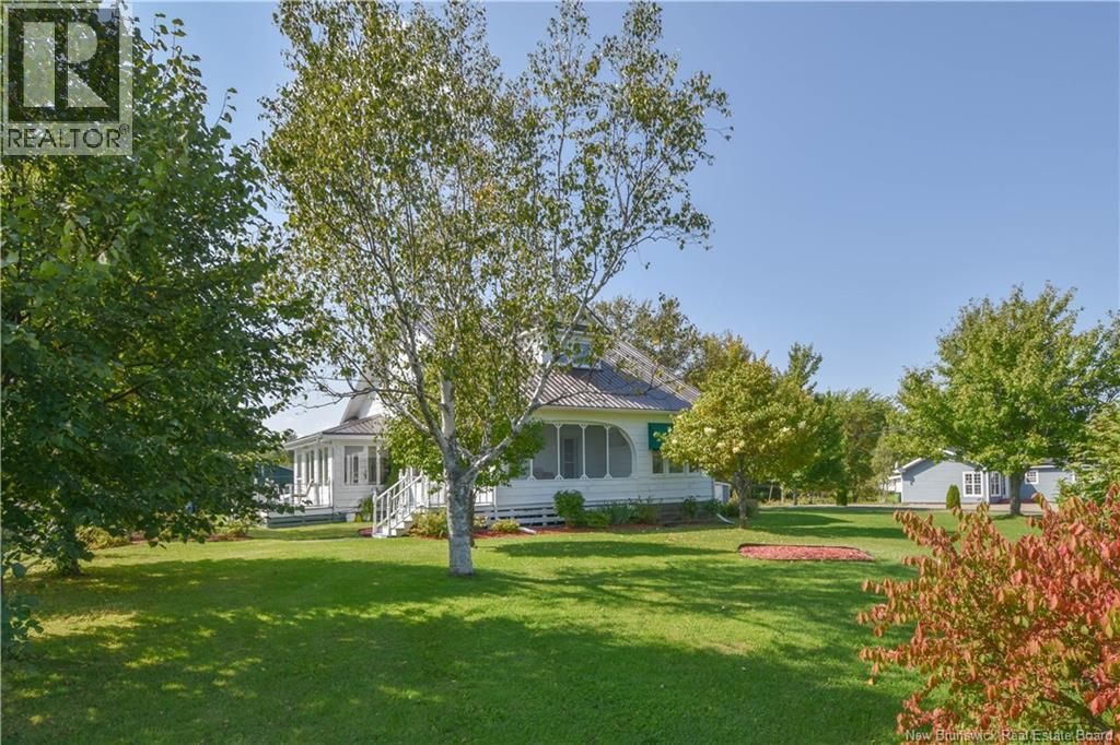 12189 Route 11, Village-Blanchard