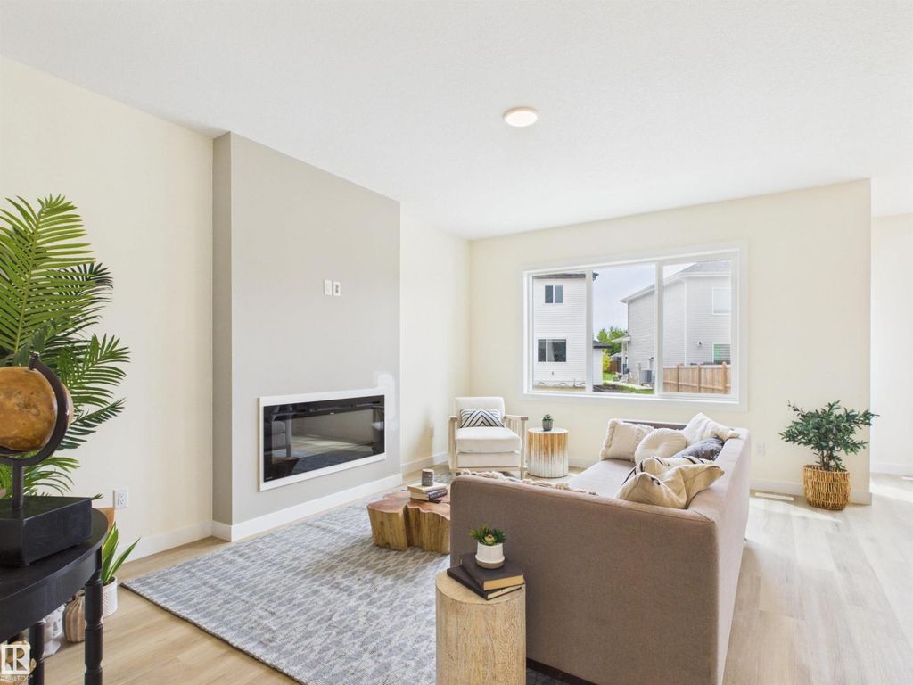 223 Ravine Dr, Devon