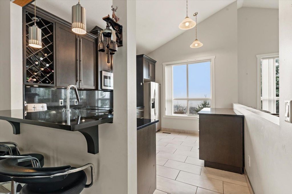 1706 5260 Goldspring Place|promontory, Chilliwack