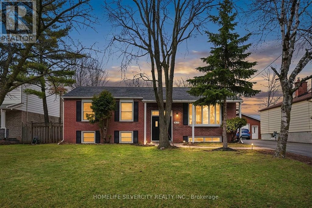 578 Trafford Crescent, Oakville (wo West)