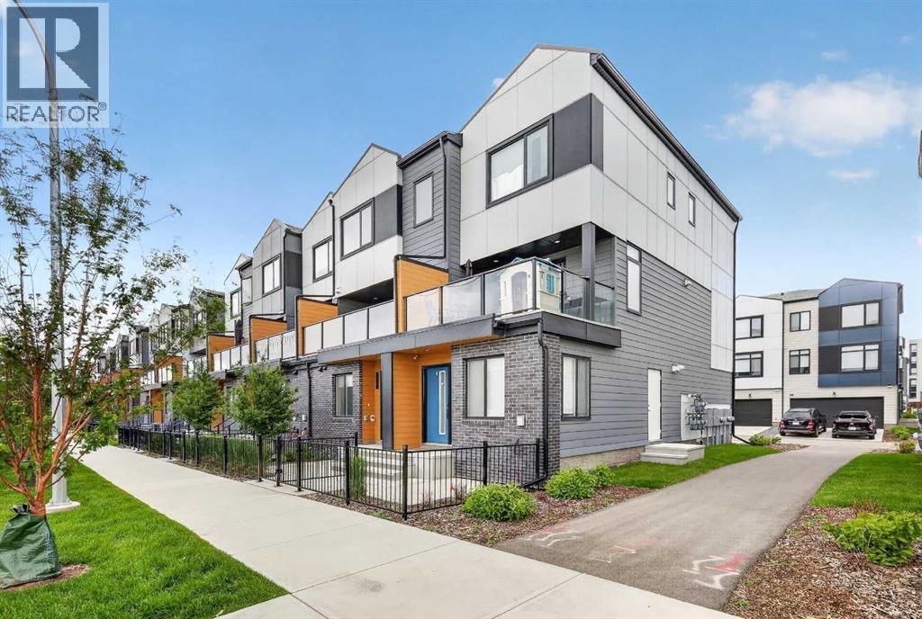 8554 19 Avenue Se, Calgary