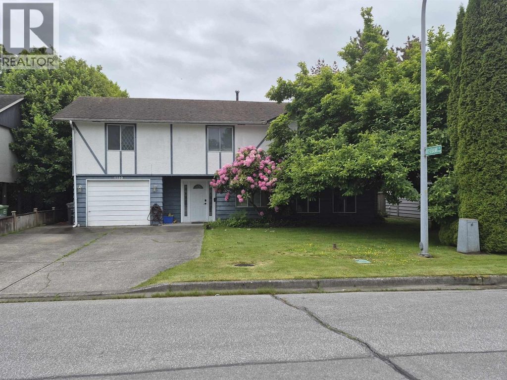 8280 Rosebank Crescent, Richmond