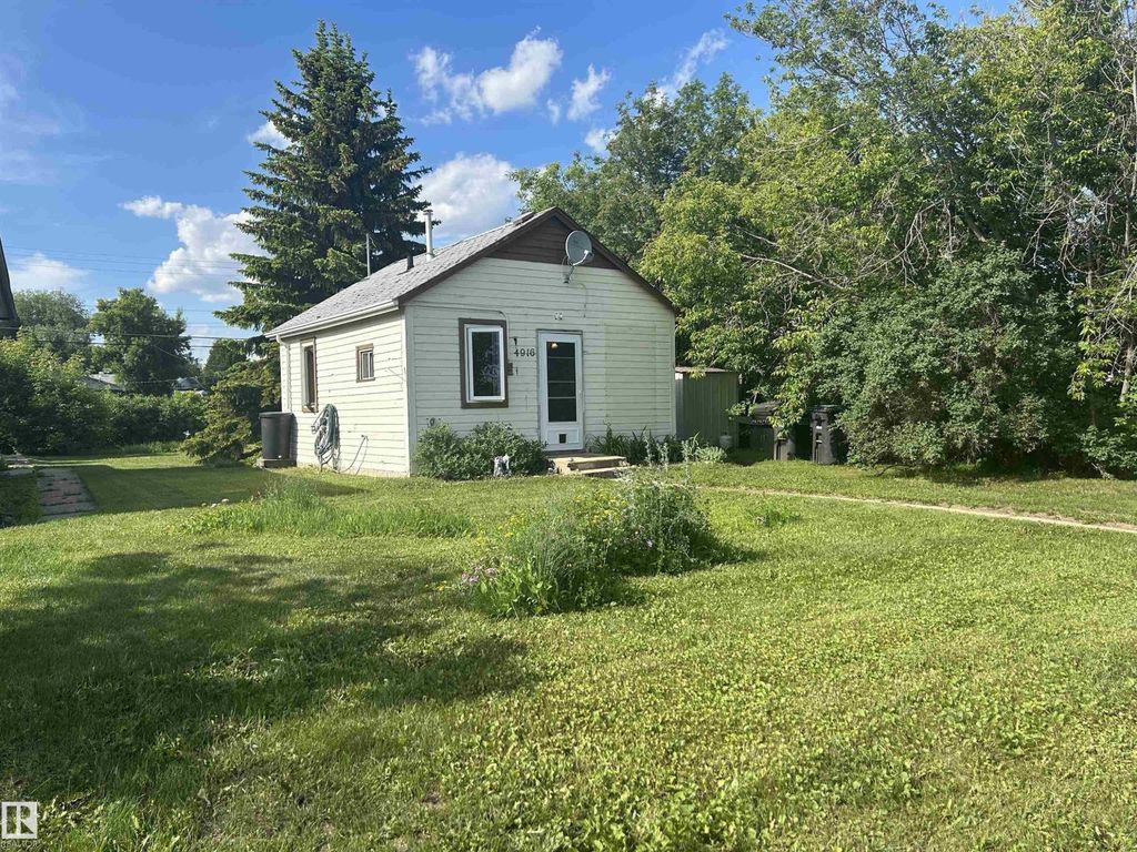 4916 50 Av, Redwater