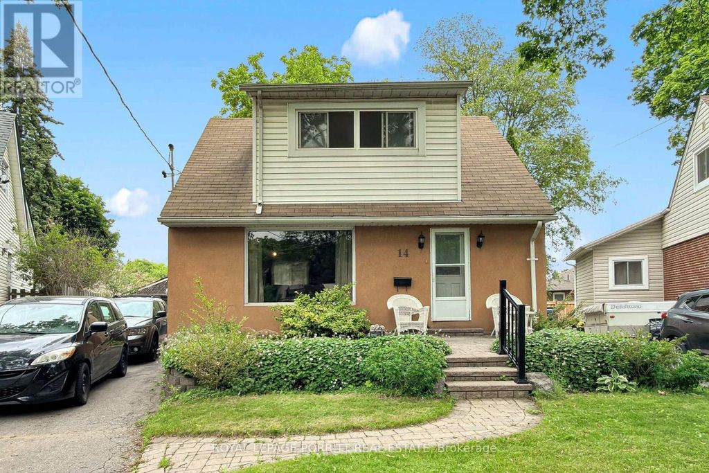 14 Heslop Drive, Toronto (alderwood)