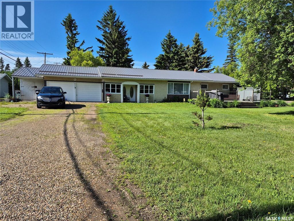 300 Dion Avenue, Cut Knife