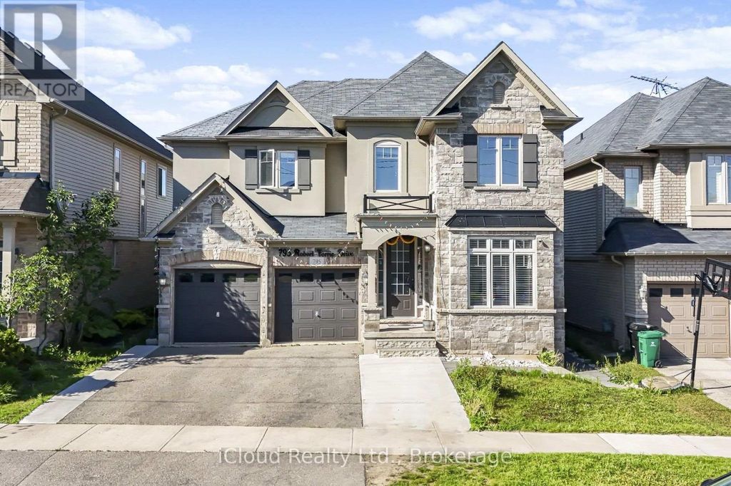 795 Robert Ferrie Drive, Kitchener
