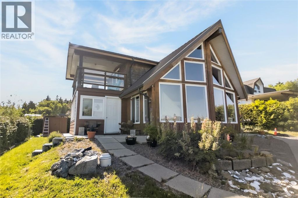 1049 Sixth Ave, Ucluelet