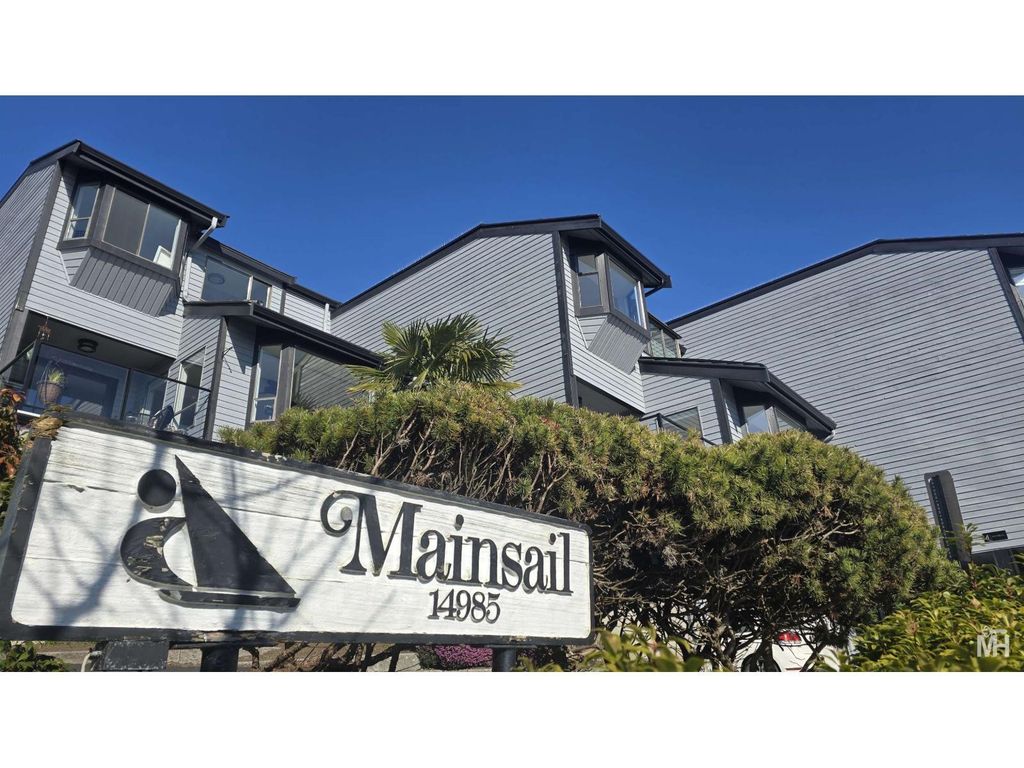 2 14985 Victoria Avenue, White Rock