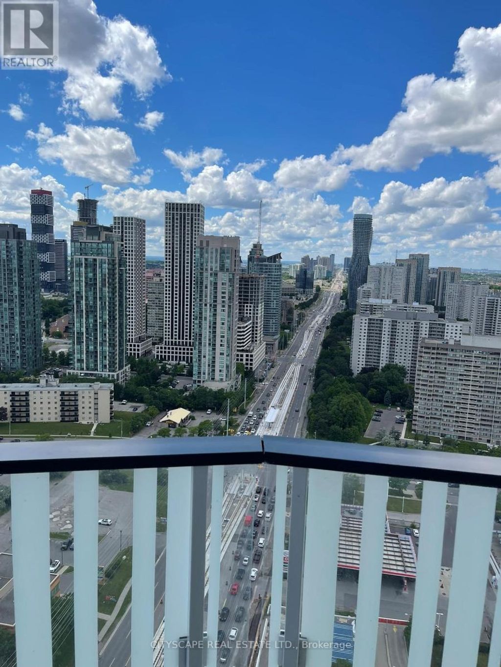 1 Fairview Road E, Mississauga (mississauga Valleys)