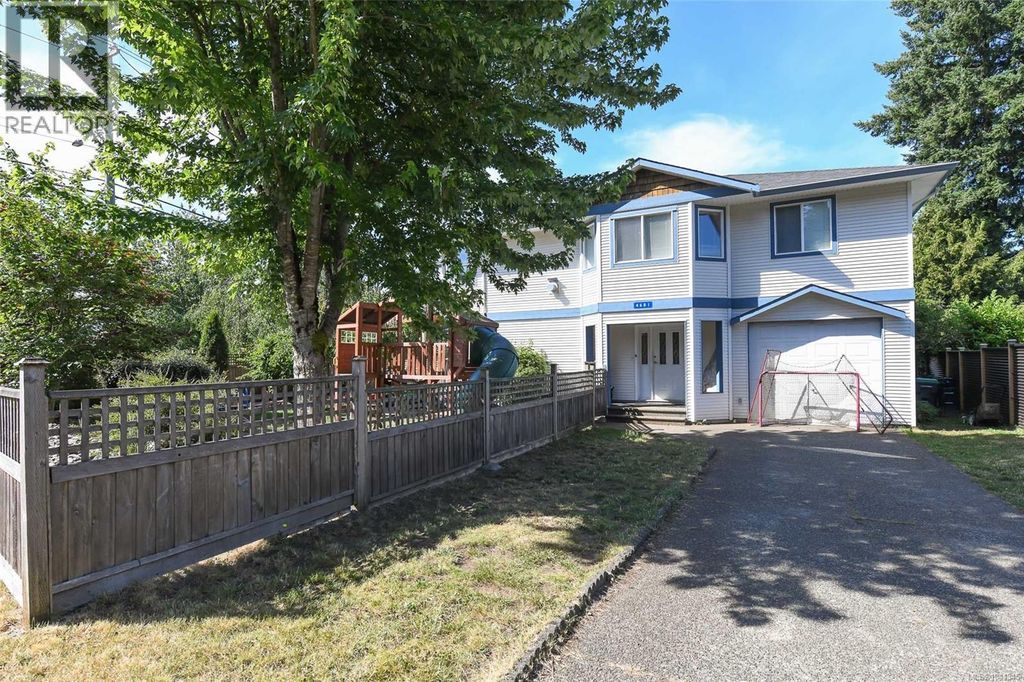 4681 Shetland Pl, Courtenay