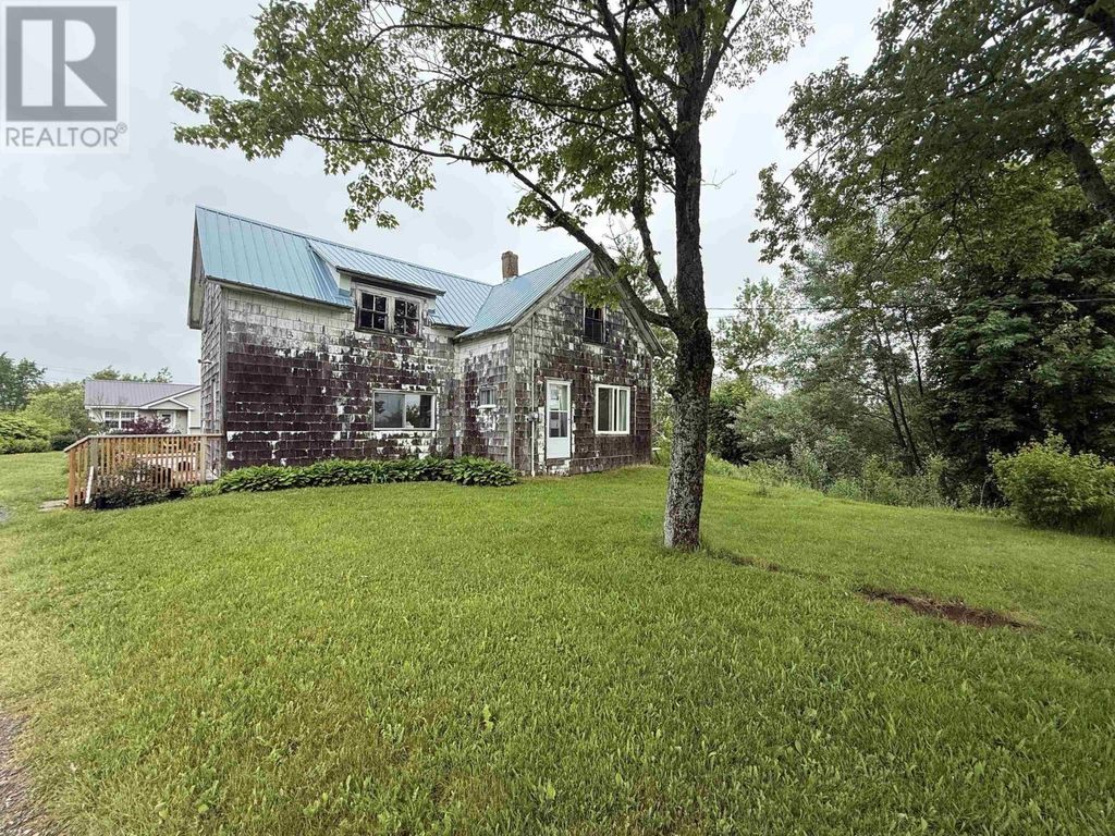 7999 Highway 14, Hardwood Lands