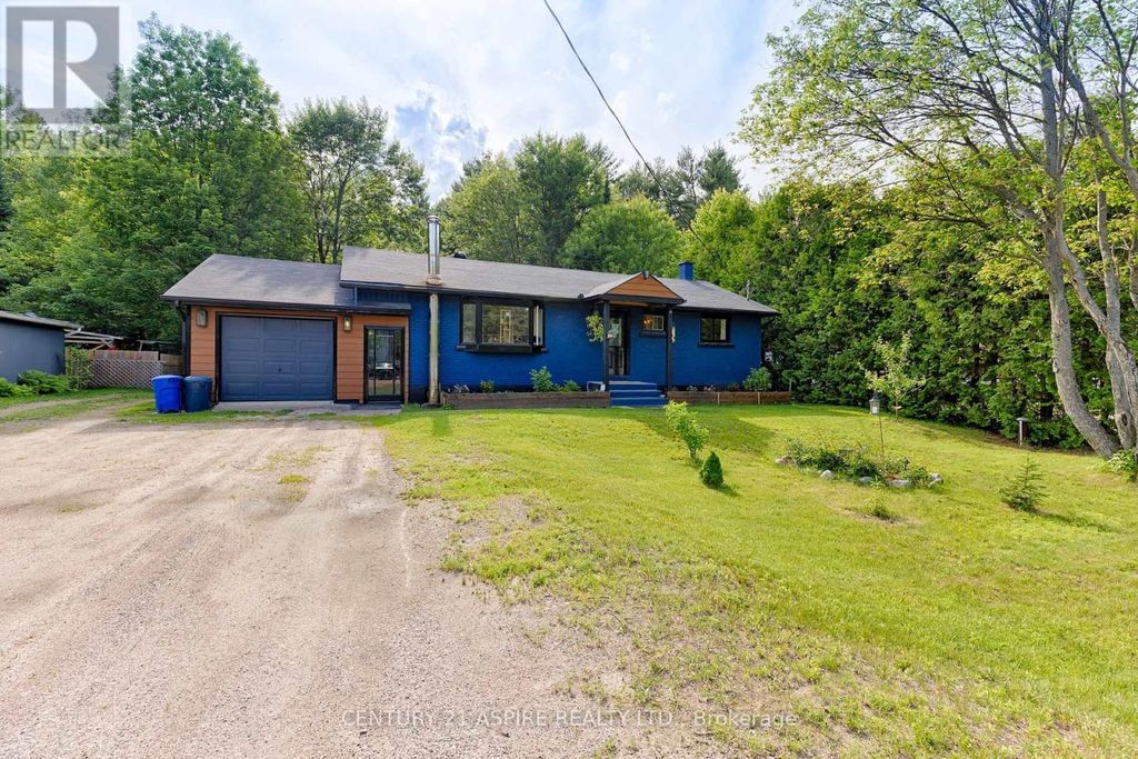 32057 Highway 17 Highway, Laurentian Hills