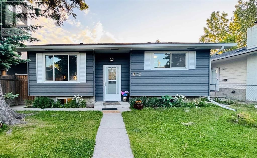 1672 Marlyn Way Ne, Calgary