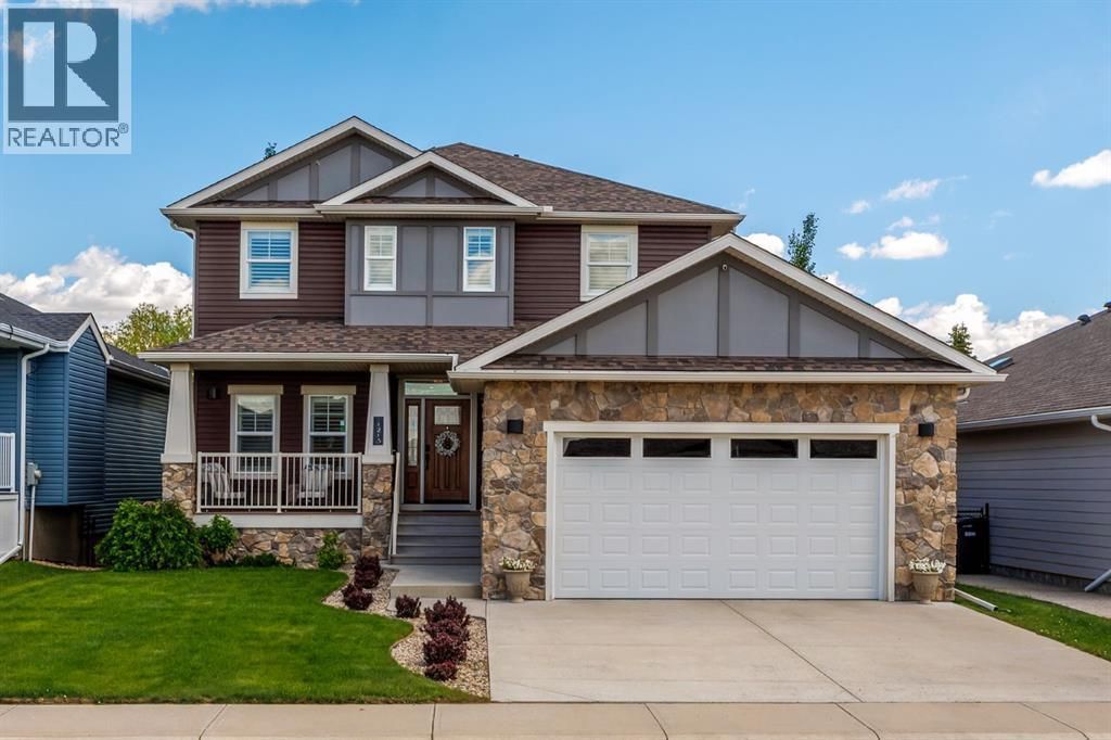 1213 Hillcrest Manor Estates, Strathmore