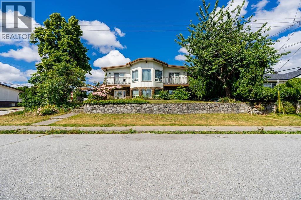 5089 Inman Avenue, Burnaby