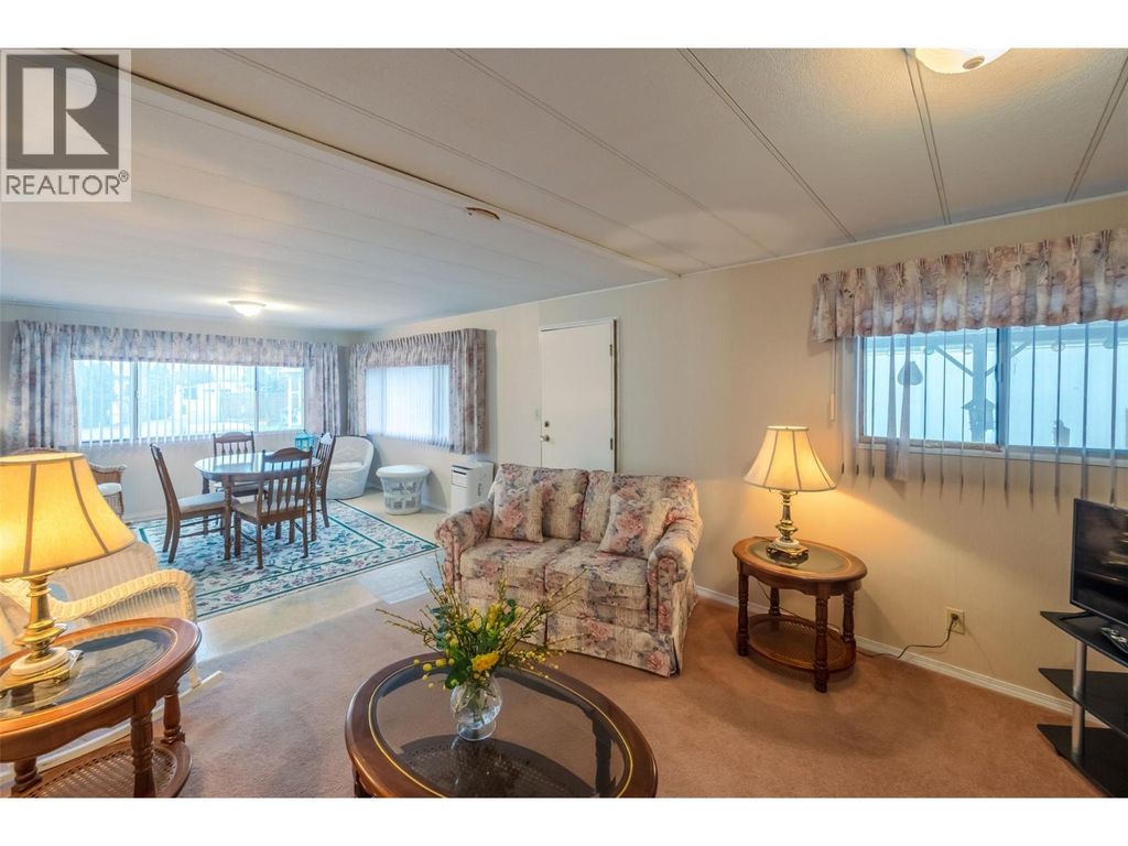 6633 Park Drive Unit# 5, Oliver
