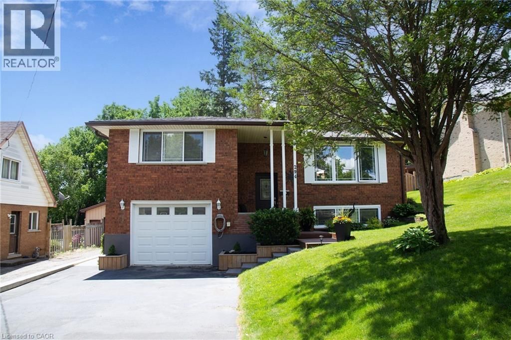 294 South Drive, Simcoe