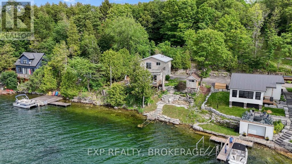 1048 Lark Lane, Frontenac (frontenac South)