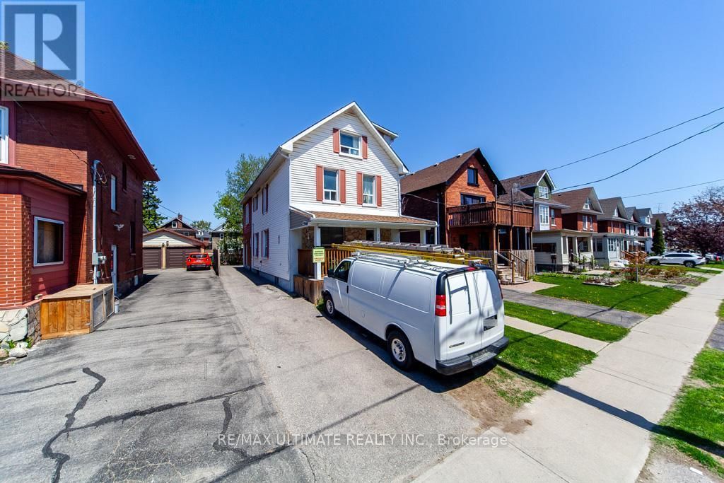 128 Elgin Street E, Oshawa (o'neill)