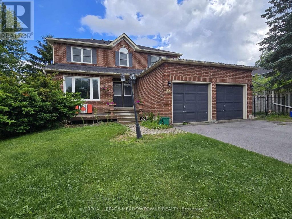 Bsmt - 154 Maple Street, Uxbridge