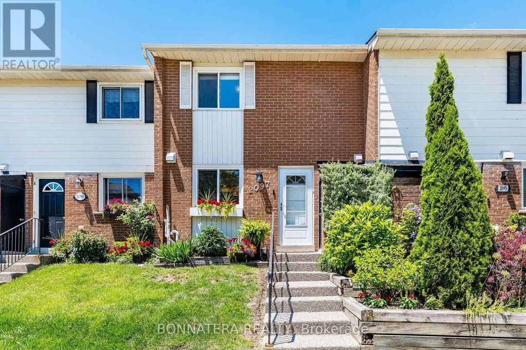 2097 Marine Drive, Oakville (br Bronte)