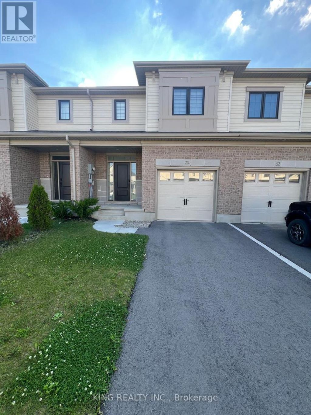 214 Renaissance Drive, St. Thomas
