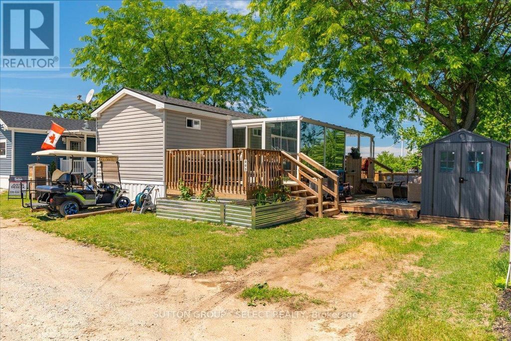 403 - 8685 Rock Glen Road, Lambton Shores (arkona)