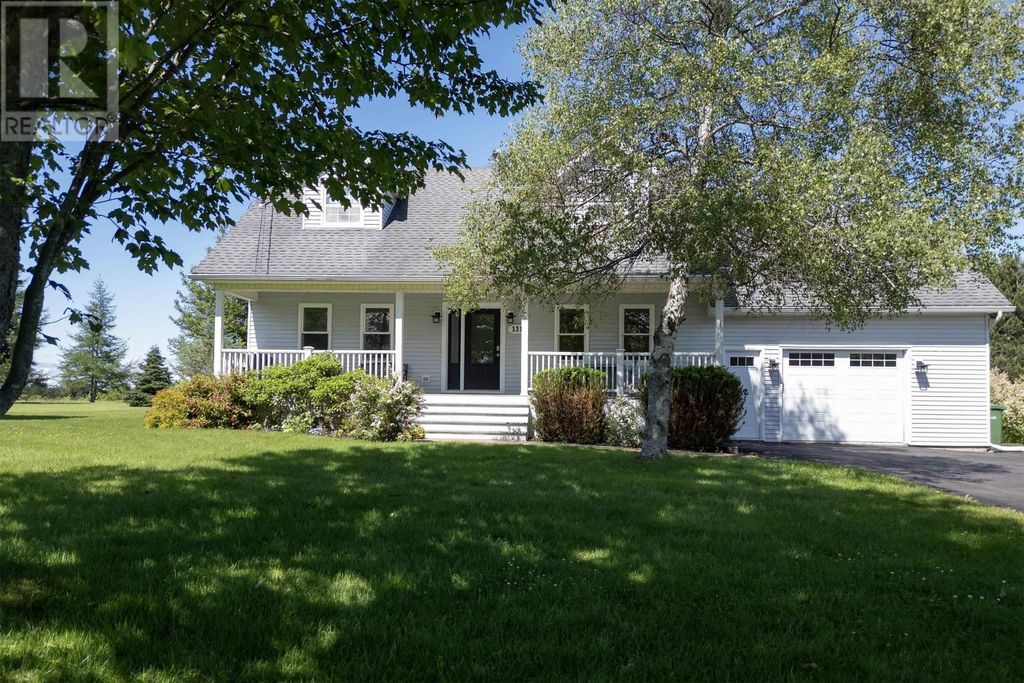 131 Fox Ranch Road, East Amherst