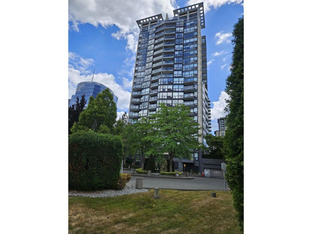 1105 10899 University Drive, Surrey
