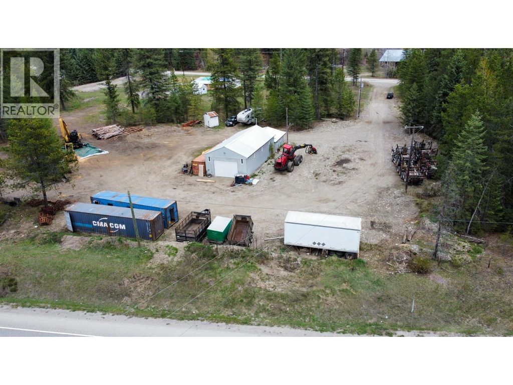 1978 Airport Road, Salmo