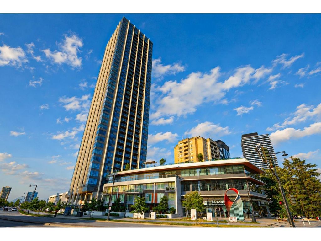 2410 10448 University Drive, Surrey