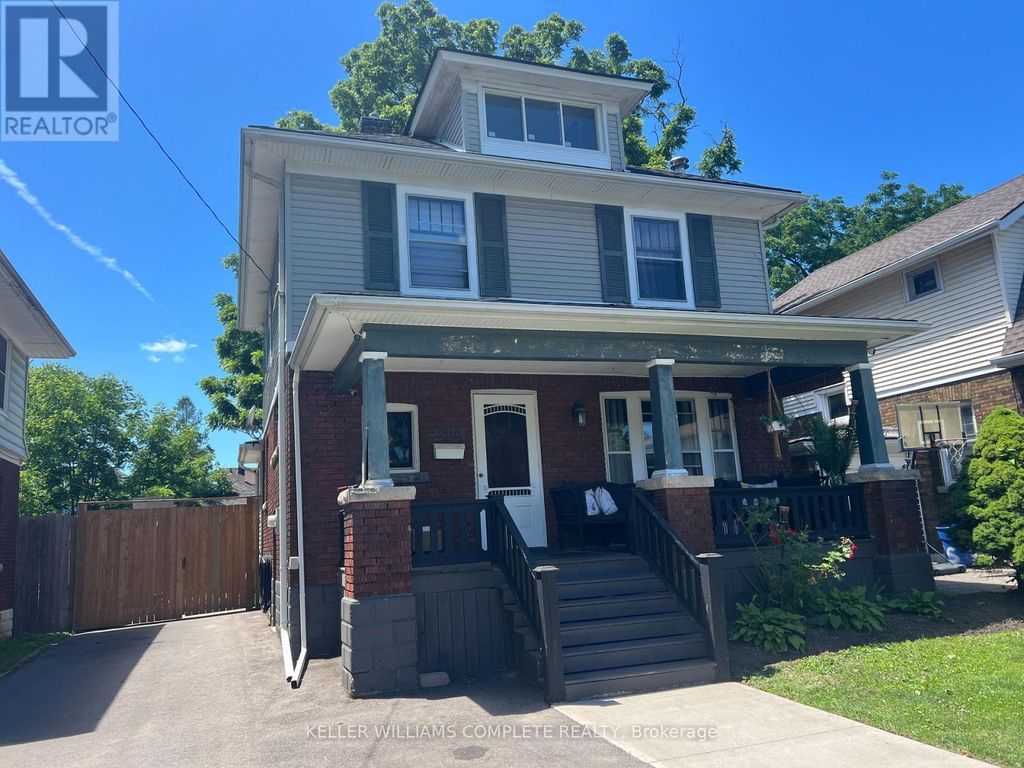 5285 Stuart Avenue, Niagara Falls (cherrywood)