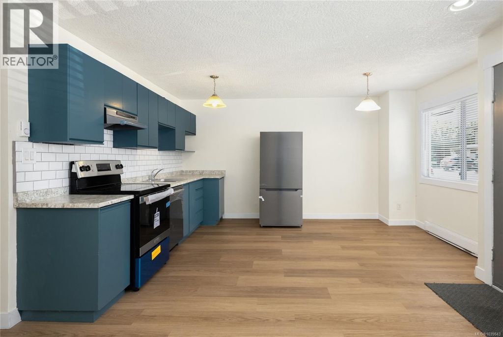 304 2525 Dingwall St, Duncan