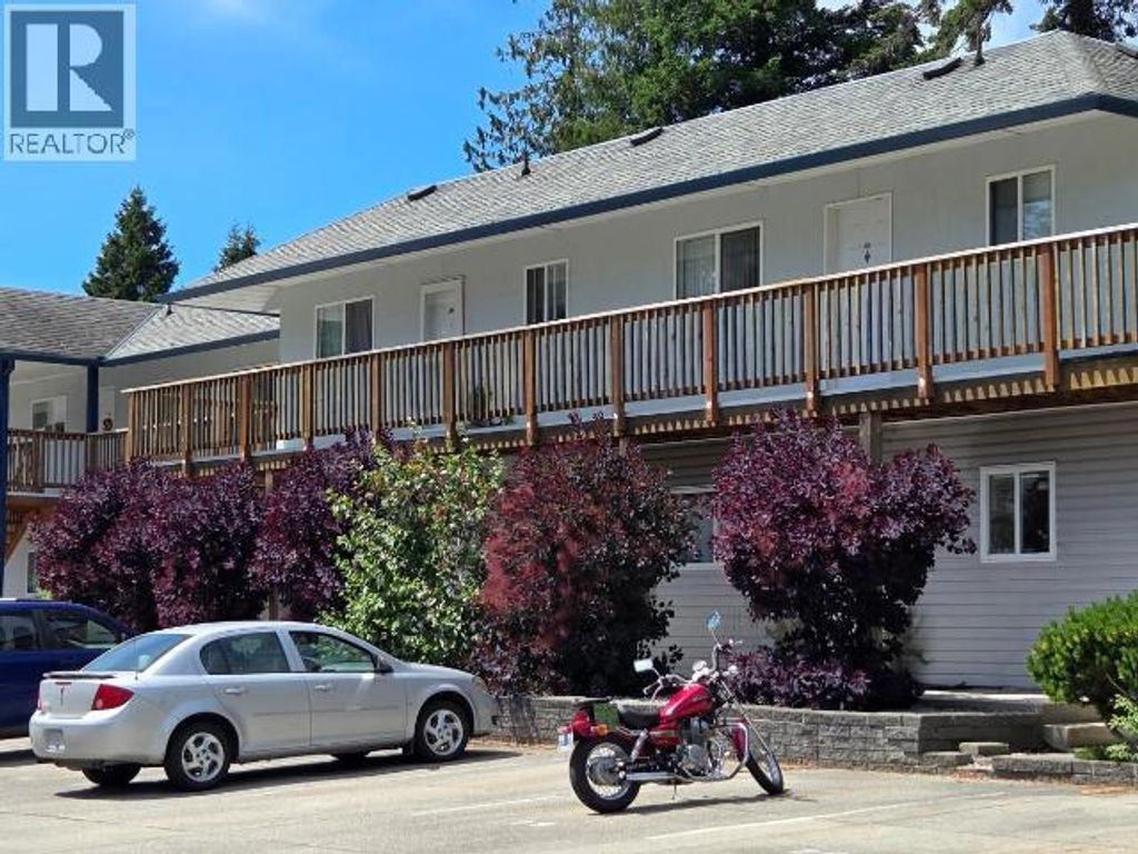 108-5680 Ortona Ave, Powell River