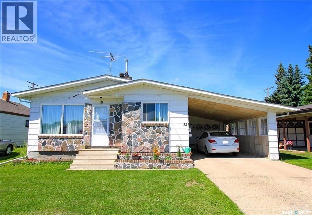 32 Clarke Avenue, Yorkton