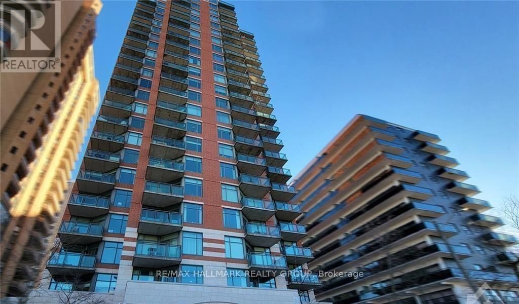 906 - 570 Laurier Avenue W, Ottawa