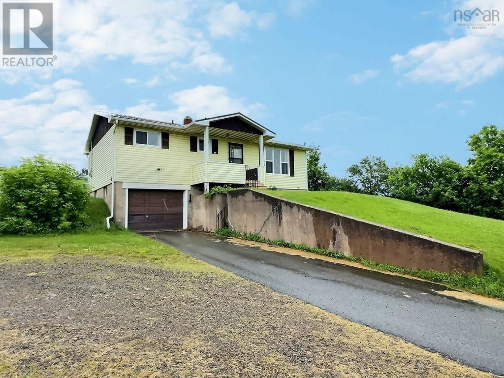 56 Lower Truro Road, Lower Truro
