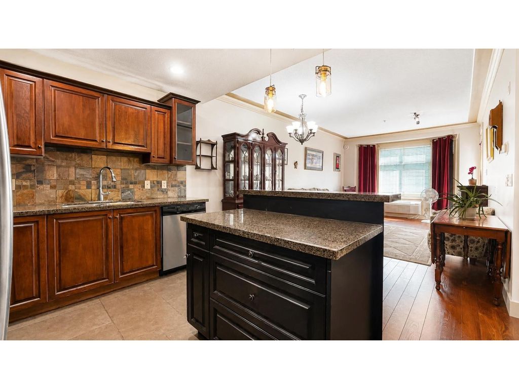 302 9060 Birch Street|chilliwack Downtown, Chilliwack